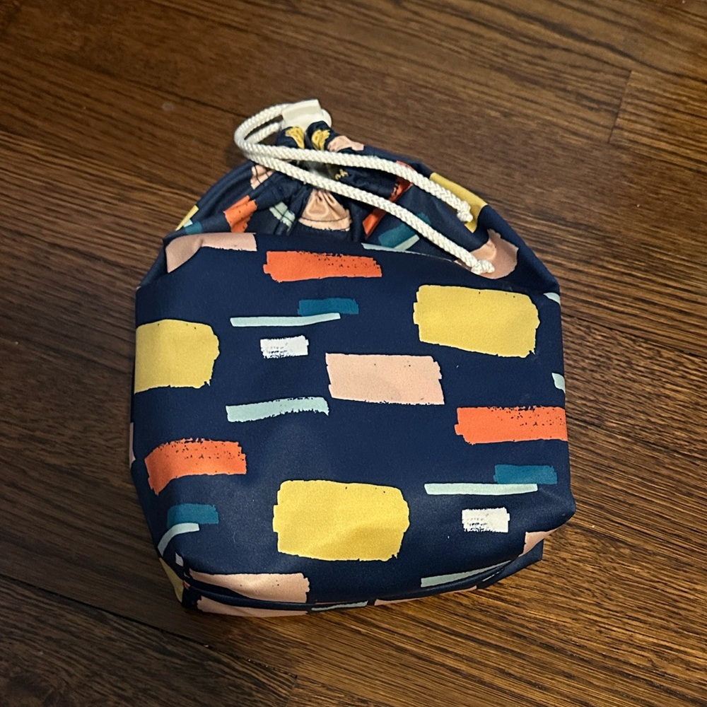 Esembly Cloth Diaper Set - Size 1 (7-17lbs) - Picture 5 of 5